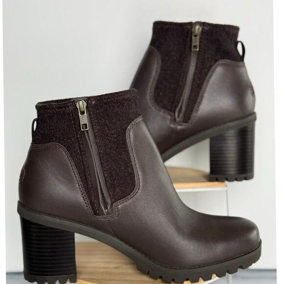 NEW UGG Australia Women's Amathea Boots  Brown Size 10 - Picture 1 of 8